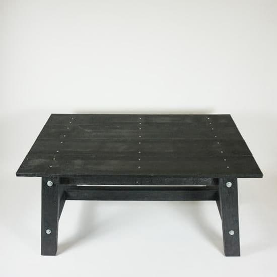 RECYCLED PLASTIC GARDEN TABLE - 3