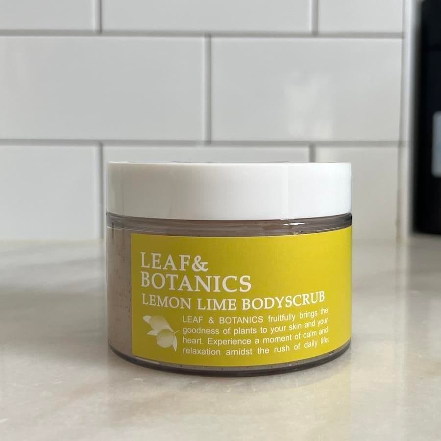 ボディスクラブ レモンライム 松山油脂 LEAF&BOTANICS 東京